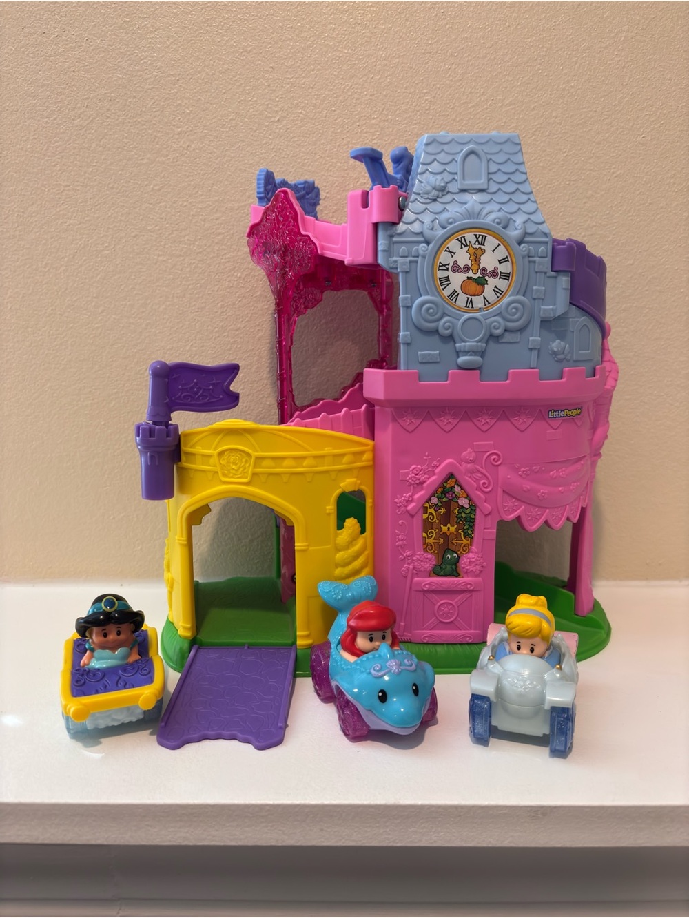 Fisher-Price Little People Princess Wheelies Castle Playset - Pink